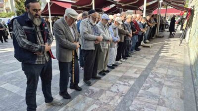 Eskişehir’de ters yönde seyreden aracın ezdiği genç kadın son yolculuğuna