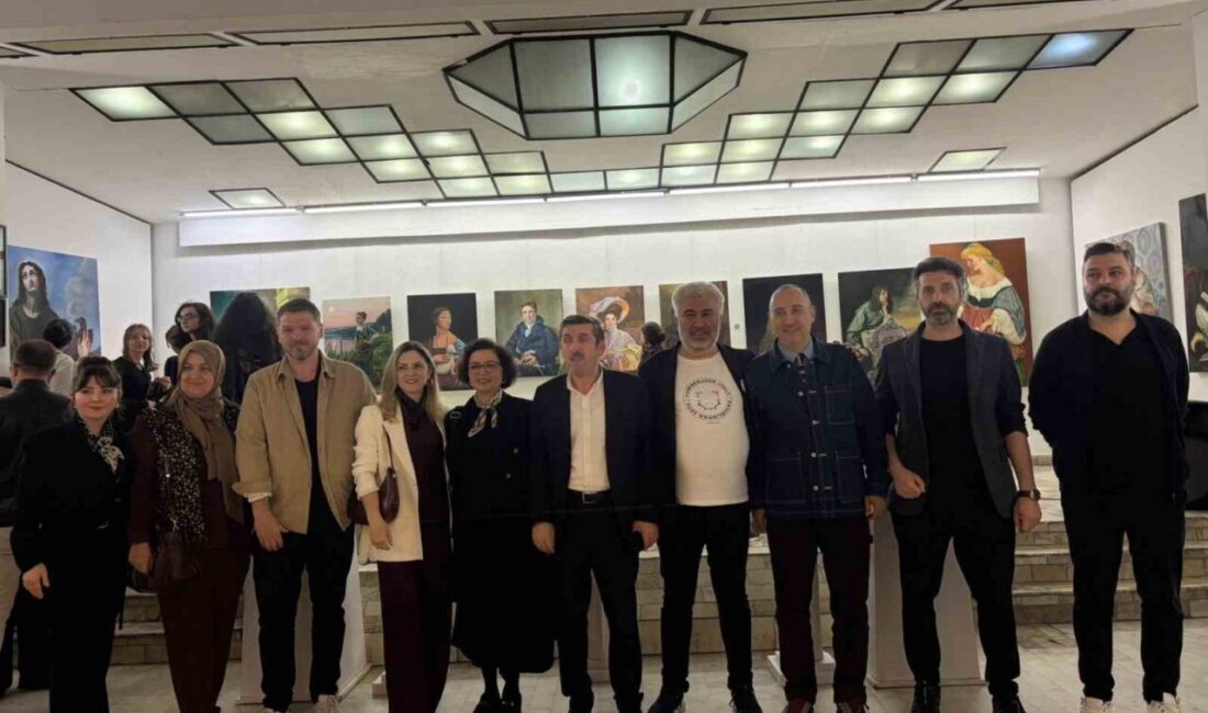 Bursa Zeki Müren Güzel Sanatlar Lisesi öğrencilerinin yıl boyunca hazırladığı