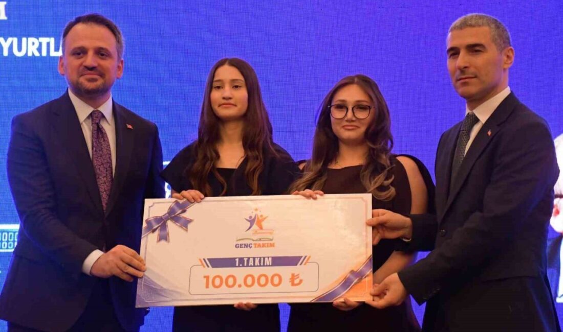 Afyonkarahisar’da üniversite öğrencileri yurtlarında kalan öğrencilerin okuma, gönüllülük, spor ve