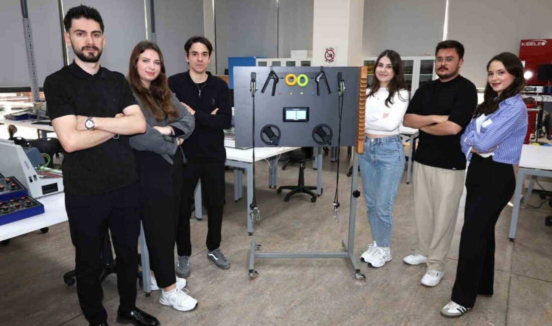 İzmir Ekonomi Üniversitesi (İEÜ) Mühendislik Fakültesi öğrencileri, yaşlıların ya da