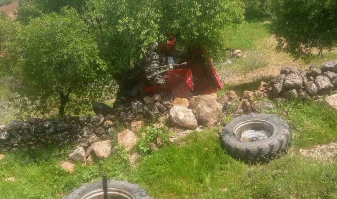 Batman’da seyir halindeki bir traktör, sürücüsünün direksiyon hakimiyetini kaybetmesi sonucu