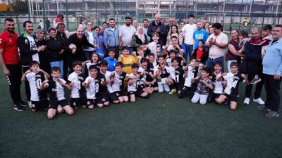 Aydın’ın Germencik ilçesinde Germencik Belediyespor U11 Takımı, sezonu namağlup tamamlayarak