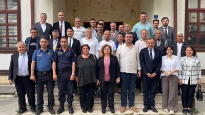 Aydın’ın Germencik ilçesinde Kurban Bayramı dolayısıyla düzenlenen bayramlaşma programında protokol