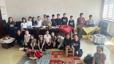 Gaziantep Kolej Vakfı Özel Okullarında öğrenciler tarafından açılışı gerçekleştirilen “Geçmişten