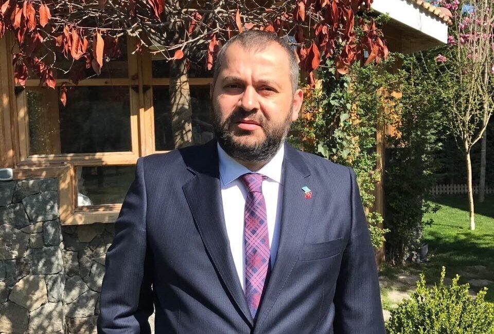 Trabzonspor eski kulüp başkan yardımcısı Gökhan Saral, 2025-2026 sezonunda bordo-mavili