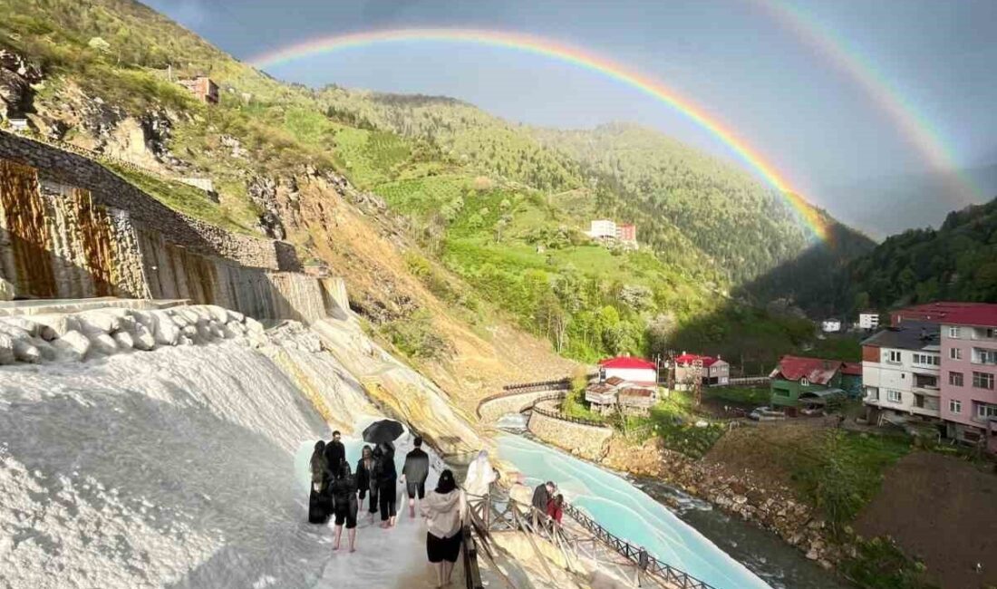Giresun’un önemli turizm destinasyonları arasında yer alan Göksu Travertenleri’nde oluşan