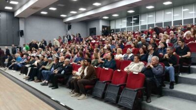 Gömeç İlçesinde düzenlenen bahara merhaba konseri yüzlerce sanatseveri buluşturdu. Zeki