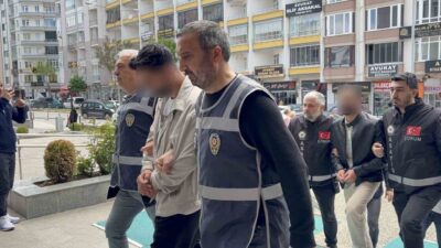 -Çorum’da bir güzellik salonunda ödeme sırasında müşterilerin cep telefonlarından mobil