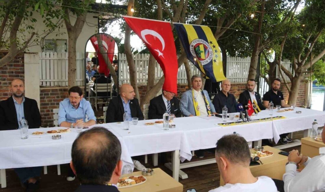 Fenerbahçe Başkan Adayı Hakan Safi, Fethiye’de kongre üyeleri ve sarı-lacivertli