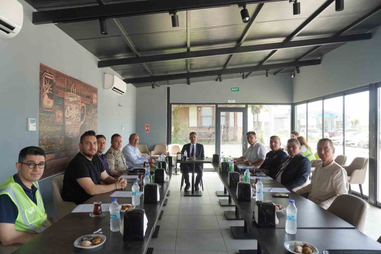 Zonguldak Çaycuma ilçesinde Hava Ulaşımını Kolaylaştırma Komitesi toplantısı, Çaycuma ilçe