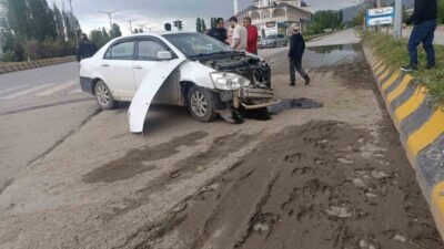 Muş’un Hasköy ilçesinde hafriyat kamyonu ile otomobilin çarpışması sonucu meydana