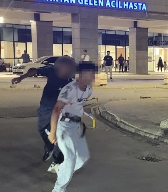 Adıyaman Eğitim ve Araştırma Hastanesi’nde 2 güvenlik görevlisi ile 1