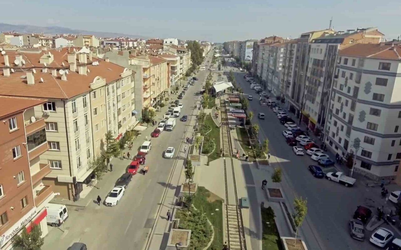 AK Parti Eskişehir İl Başkanı Gürhan Albayrak, Hatboyu alanı dönüşüm