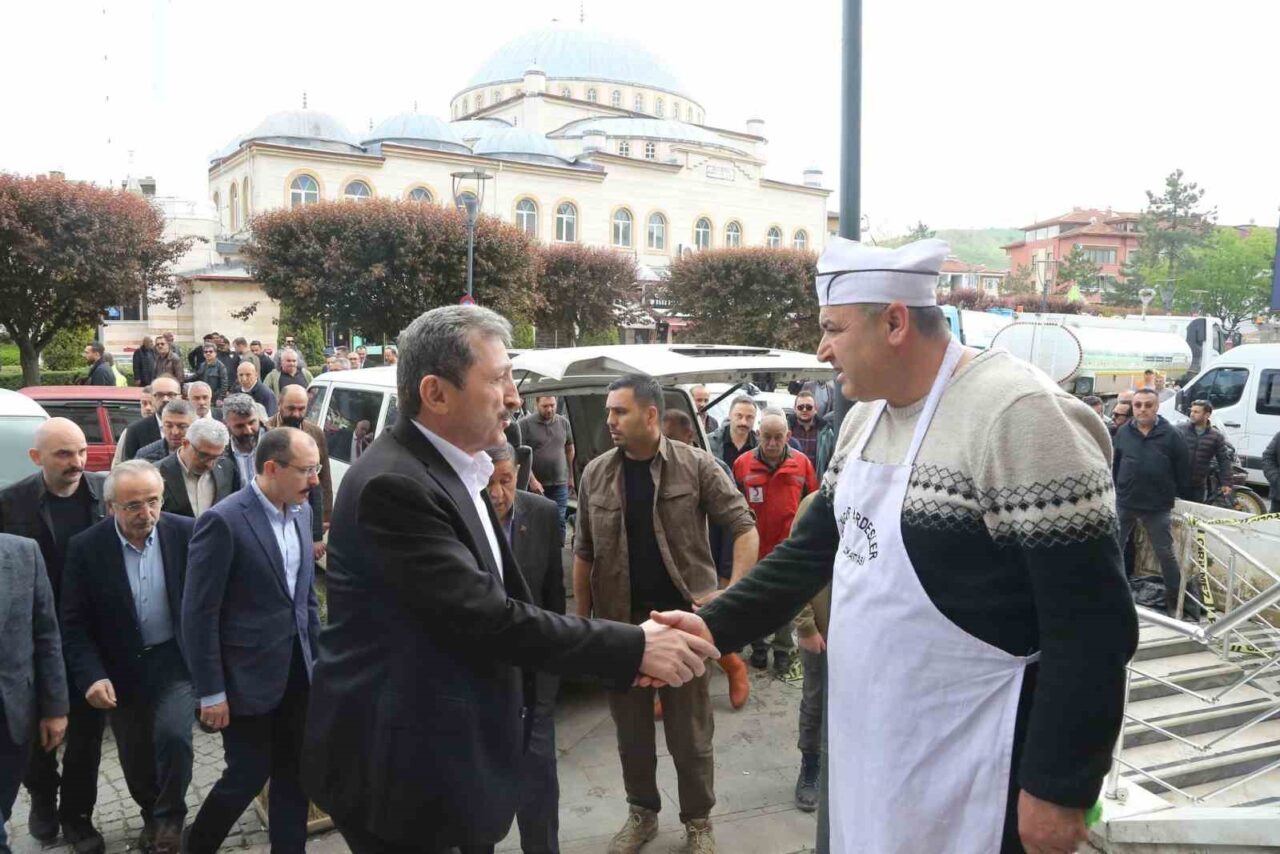 Samsun’un Havza ilçesinde Hacı Osman Deresi’nin taşmasıyla meydana gelen sel