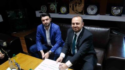Bursa’daki iki metro istasyonunun isim hakkını 5 yıllığına alarak Bursaspor’a