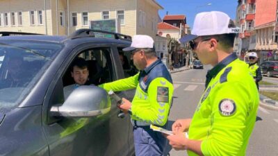 Tekirdağ’ın Hayrabolu ilçesinde Trafik Haftası muhtevasında trafik güvenliğinin önemine dikkat