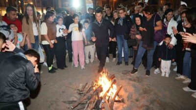 Hıdırellez, Muğla’nın Marmaris ilçesi halk plajında düzenlenen etkinlikle kutlandı. Marmaris