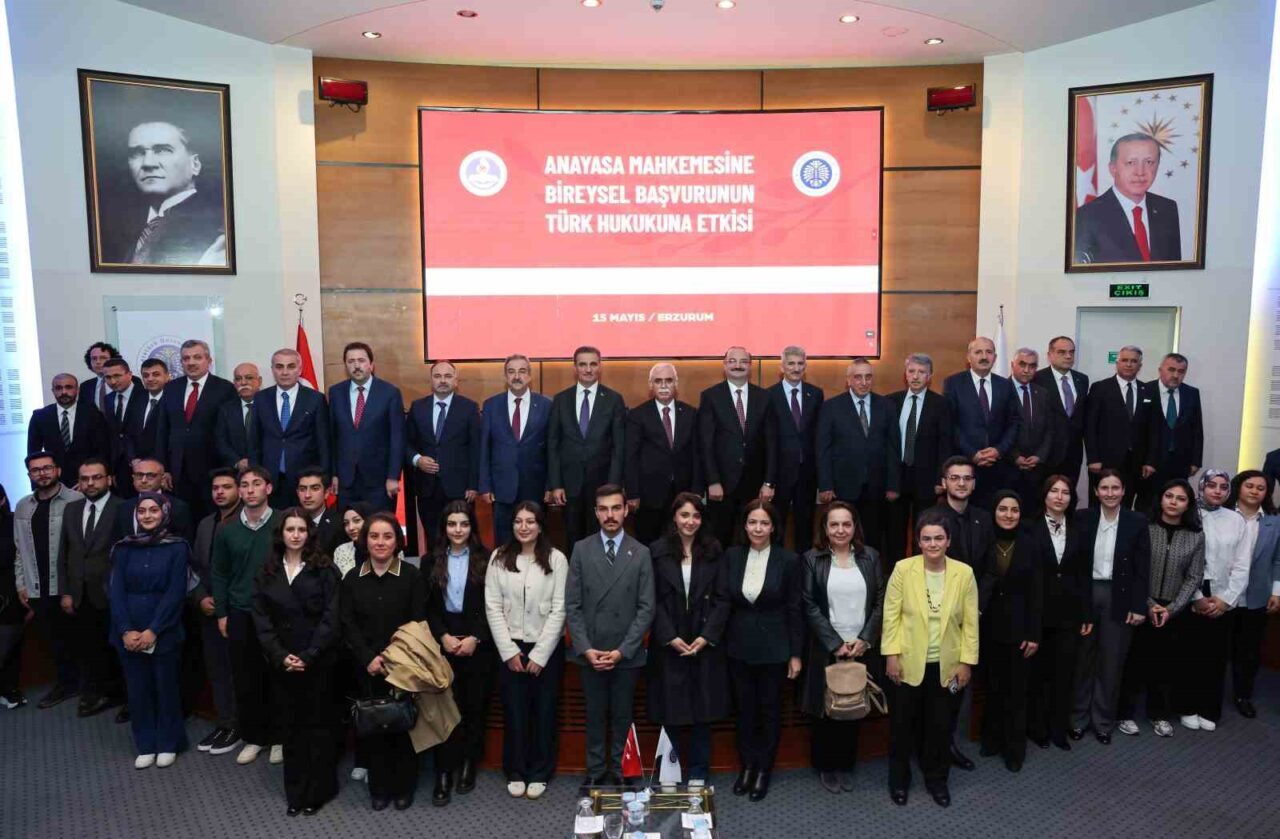 Atatürk Üniversitesi ev sahipliğinde düzenlenen “Anayasa Mahkemesine Bireysel Başvurunun Türk