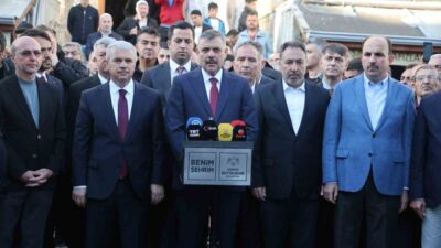 İçişleri Bakanı Mustafa Çiftçi, bayram namazını memleketi Konya’da kıldı. Bakan