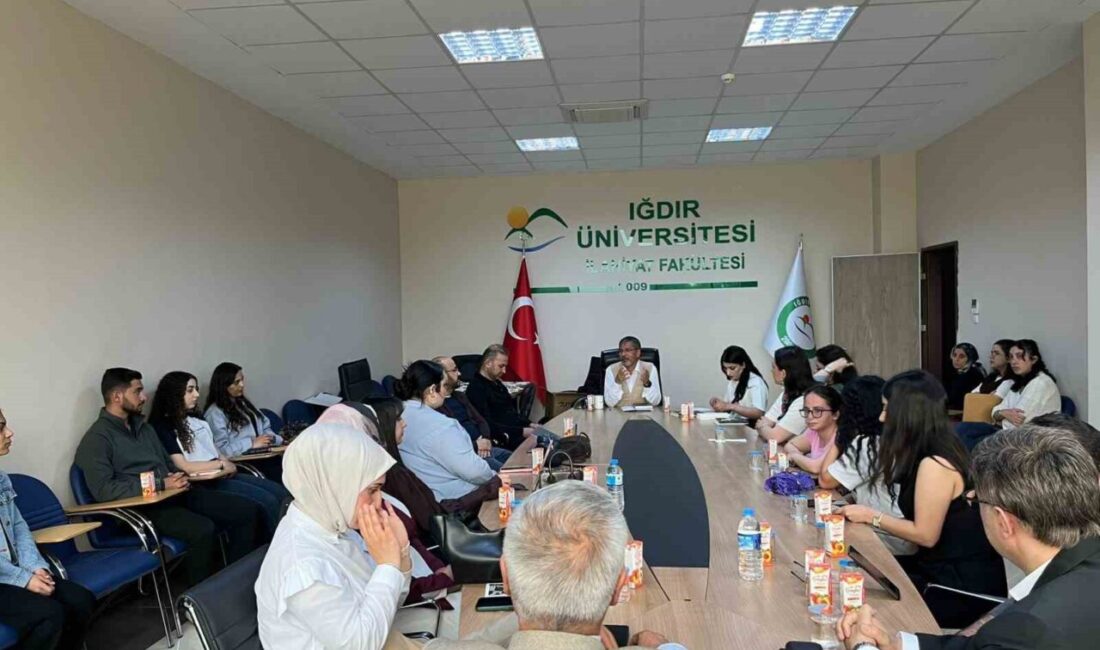 Iğdır Üniversitesi Düşünce ve Kitap Topluluğu tarafından düzenlenen mayıs ayı