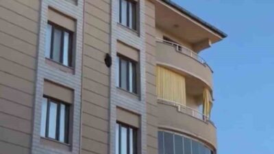 Iğdır’da bir vatandaş, 5 katlı binanın dış duvarında uzun süre