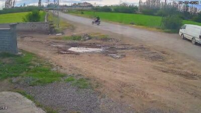 Iğdır’ın Karakoyunlu ilçesinde elektrik direğine çarpan motosikletin sürücüsü yaralandı. Kaza,