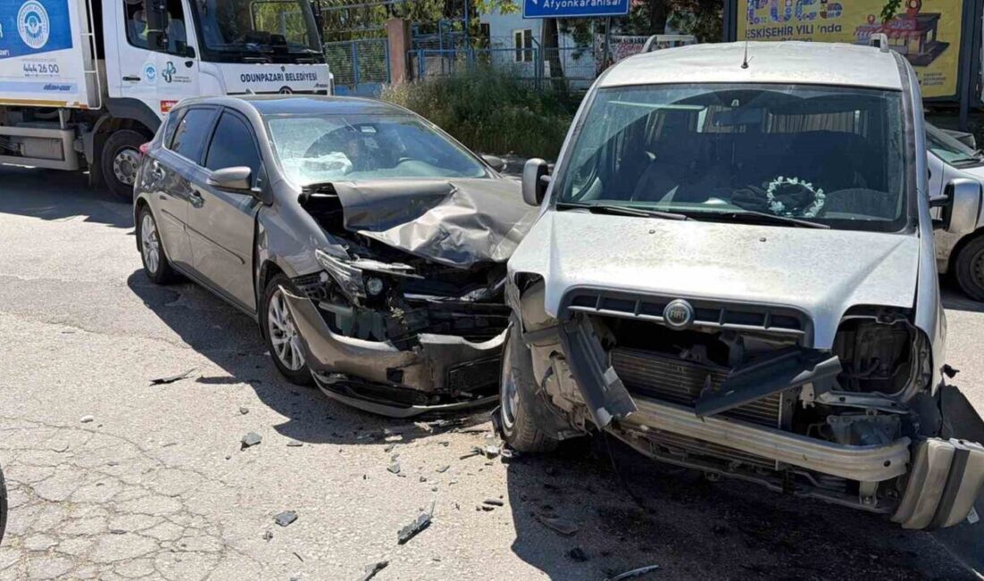 Eskişehir’de meydana gelen trafik kazasında 1’i çocuk 5 kişi yaralandı.