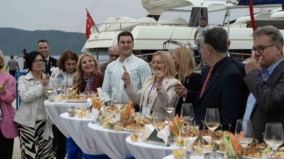 Uluslararası İki Yaka Kültür Festivali kapsamında Yunan adalarından gelen misafirler