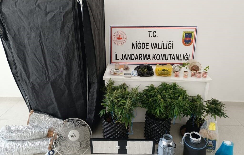 Niğde İl Jandarma Komutanlığı ekiplerince narkotik suçlarla mücadele kapsamında gerçekleştirilen