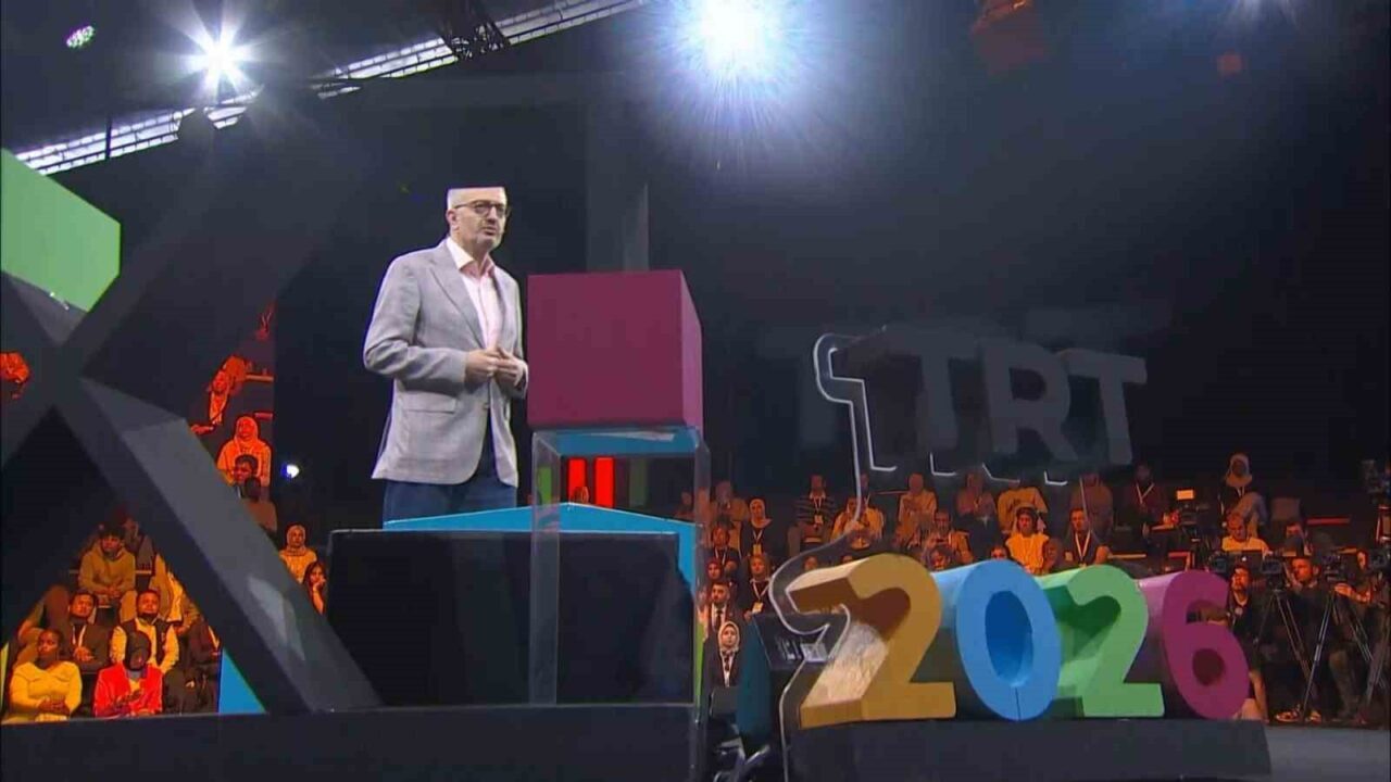 İletişim Başkanı Burhanettin Duran, “Artık teknoloji şirketleri sadece birtakım bize