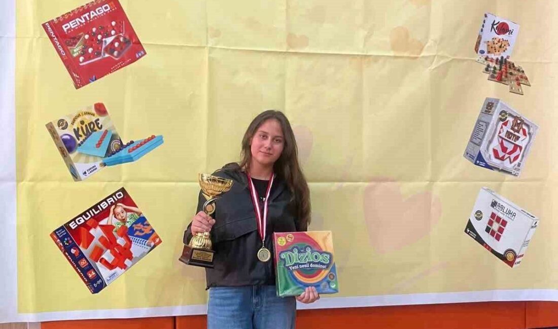 Devrekli İmam Lisesi kız öğrenci ilçeye birinciliği elde ederek döndü