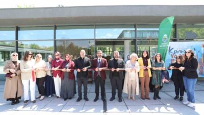 İnegöl Belediyesi Sanat ve Meslek Eğitimi Kurslarında (İNESMEK) yağlı boya