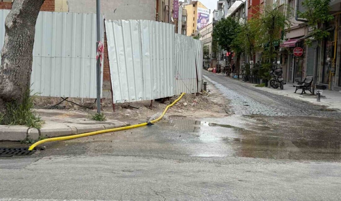 Eskişehir’de bir inşaat sahasında kullanılan su tahliye hortumunun patlaması sonucu