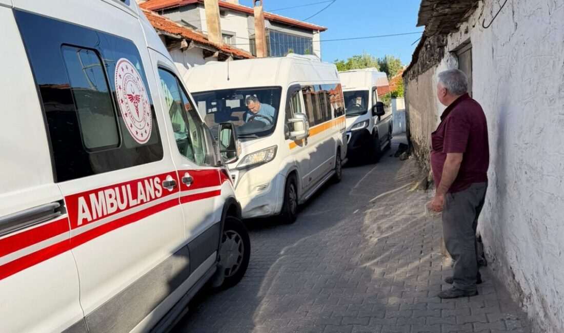 Manisa’nın Kula ilçesinde servis şoförlüğü yapan 57 yaşındaki adam, işçi