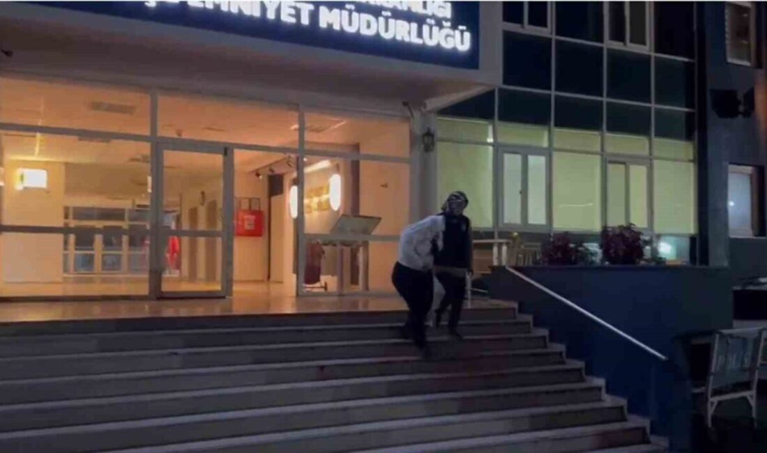 Hatay’ın İskenderun ilçesinde polis ekiplerince düzenlenen fuhuş operasyonunda 3 kişi