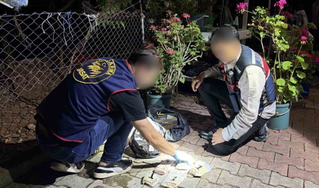 Hatay’da jandarma ekipleri tarafından uyuşturucu tacirine yönelik gerçekleştirilen operasyonunda uyuşturucu