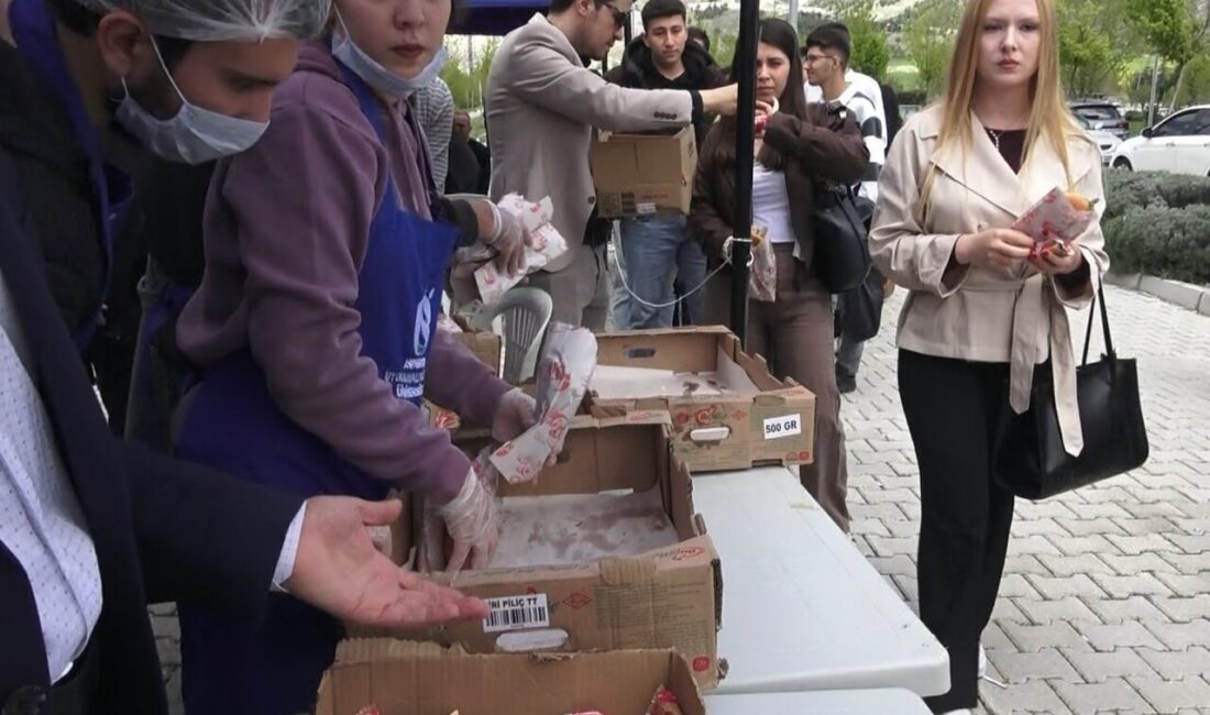 Isparta Eğirdir Su Ürünleri Fakültesince düzenlenen 5. Balık Ekmek Şenliği’nde