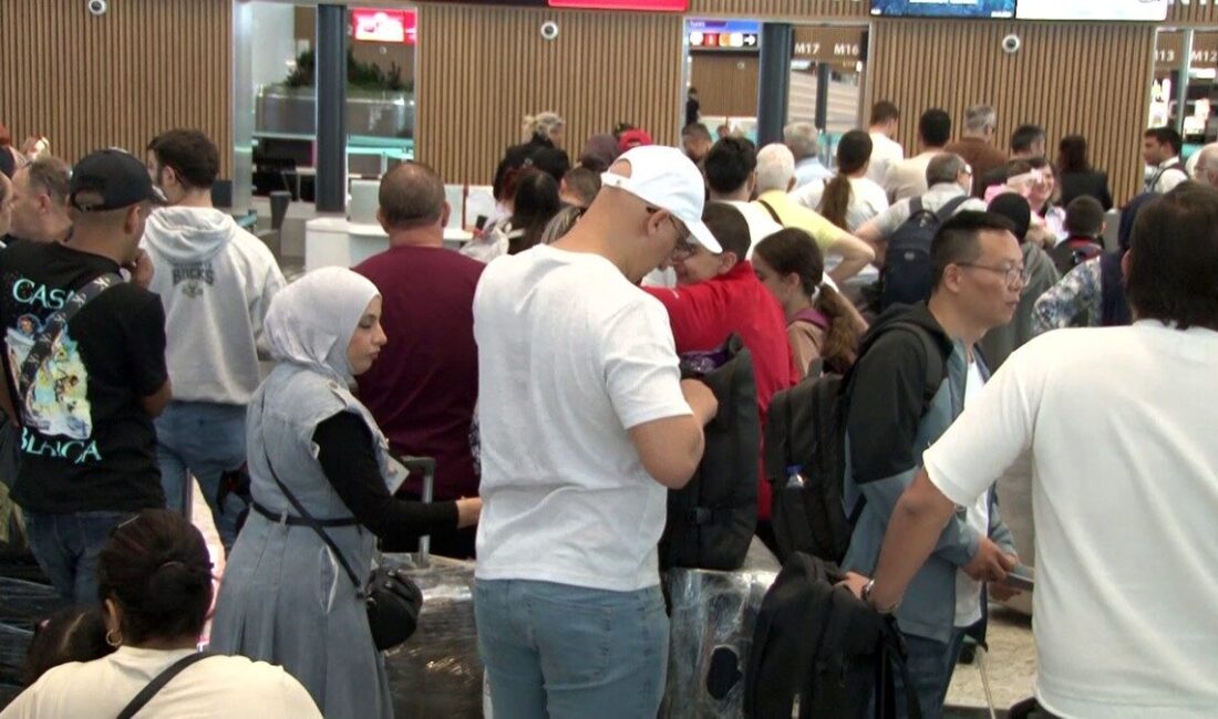 Kurban Bayramı’nın son gününde, İstanbul Havalimanı’nda dönüş yoğunluğu başladı. 31
