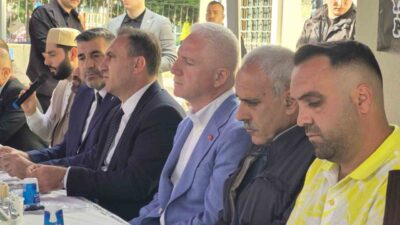 İstanbul Valisi Davut Gül, bıçaklanarak öldürülen 16 yaşındaki Abdulbaki Demirel