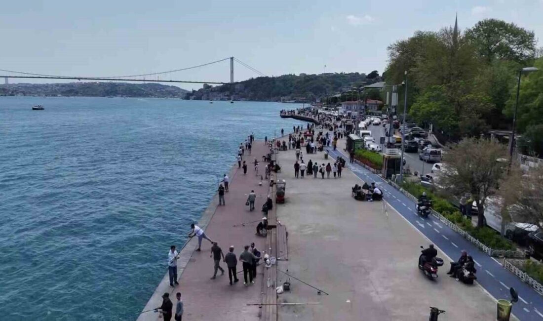 İstanbul’da etkili olan güneşli havayı fırsat bilen vatandaşlar, kentin gözde