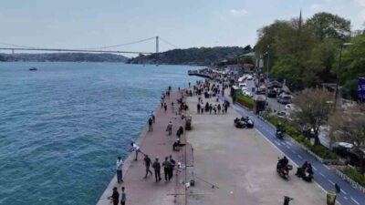 İstanbul’da etkili olan güneşli havayı fırsat bilen vatandaşlar, kentin gözde