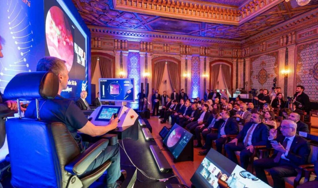 5G teknolojisiyle, Muş Devlet Hastanesi’ndeki tedavi gören bir hastanın ameliyatı,