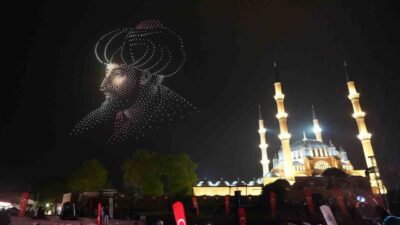Edirne’de İstanbul’un Fethi’nin 573. yıl dönümü kutlamaları coşku dolu anlara