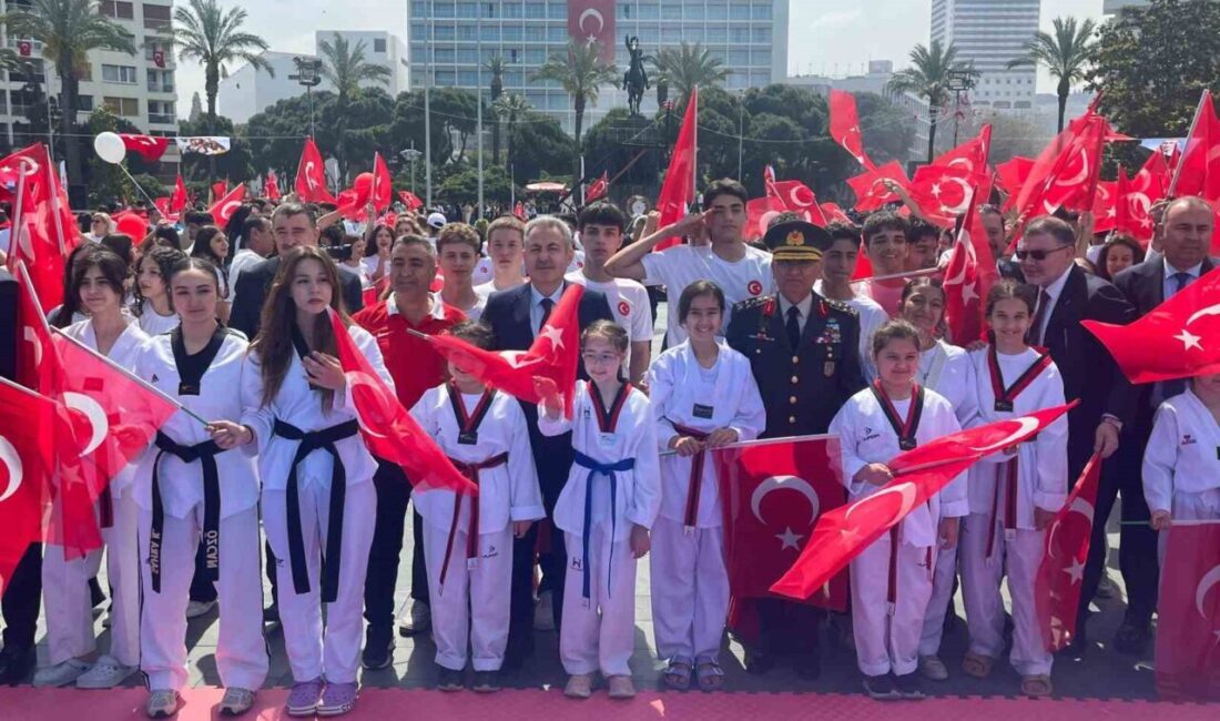 İzmir’de 19 Mayıs Atatürk’ü Anma, Gençlik ve Spor Bayramı Cumhuriyet