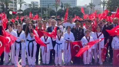 İzmir’de 19 Mayıs Atatürk’ü Anma, Gençlik ve Spor Bayramı Cumhuriyet