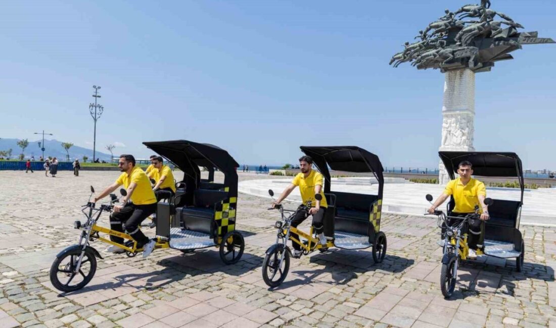 İzmir Büyükşehir Belediyesi, sürdürülebilir ulaşımı genç istihdamıyla buluşturarak Bisicab araçlarıyla