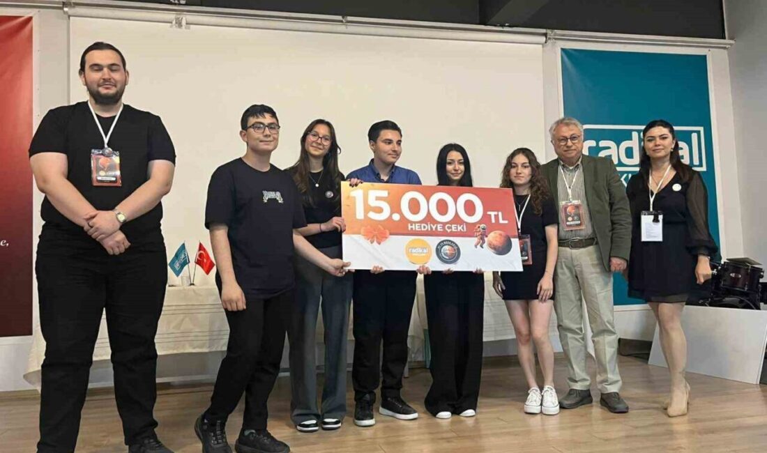 İzmir’de Radikal Okulları tarafından hayata geçirilen ve öğrencilerin uzayda yaşam