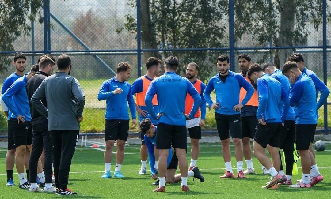 İzmirspor, Bölgesel Amatör Lig (BAL) 8. Grup’ta sezonu 15 takım