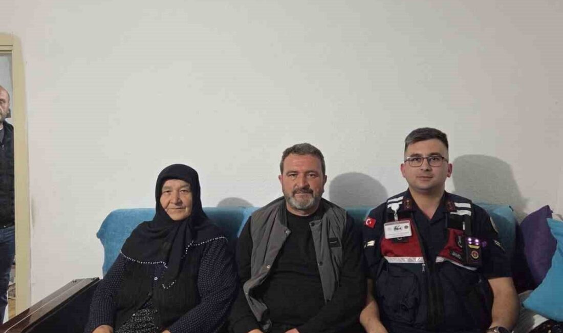 Eskişehir’de jandarma ekipleri, gazi Muhittin Bayır’ı evinde ziyaret etti. Kırka