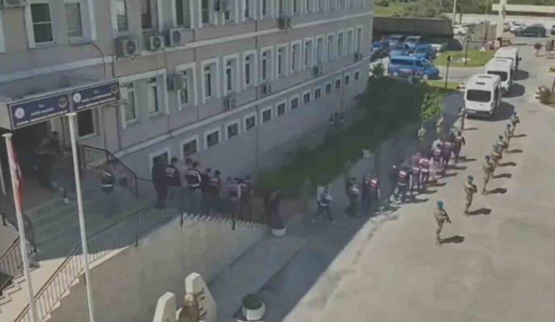 Aydın İl Jandarma Komutanlığı ekiplerince 8 ilçede 105 şüpheliye yönelik
